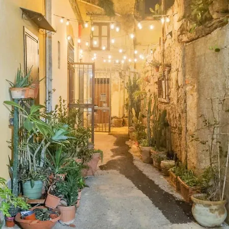 Casa Azzurra- Vicolo Dell'alloro Apartment